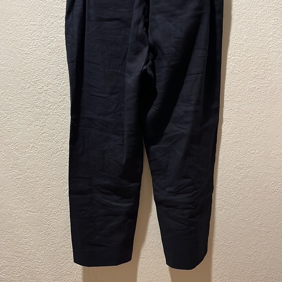 Vince Linen-Blend Tapered Pull-On Pant, Marina - XS - Picture 9 of 12